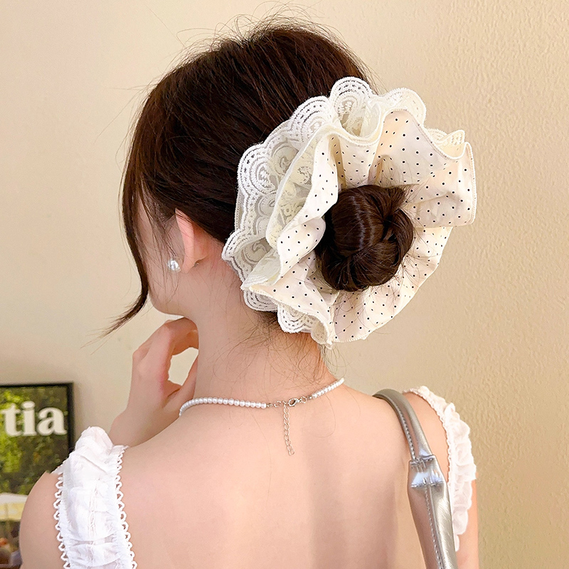 Women'S Accessories List - Coleteros grandes de encaje con volantes