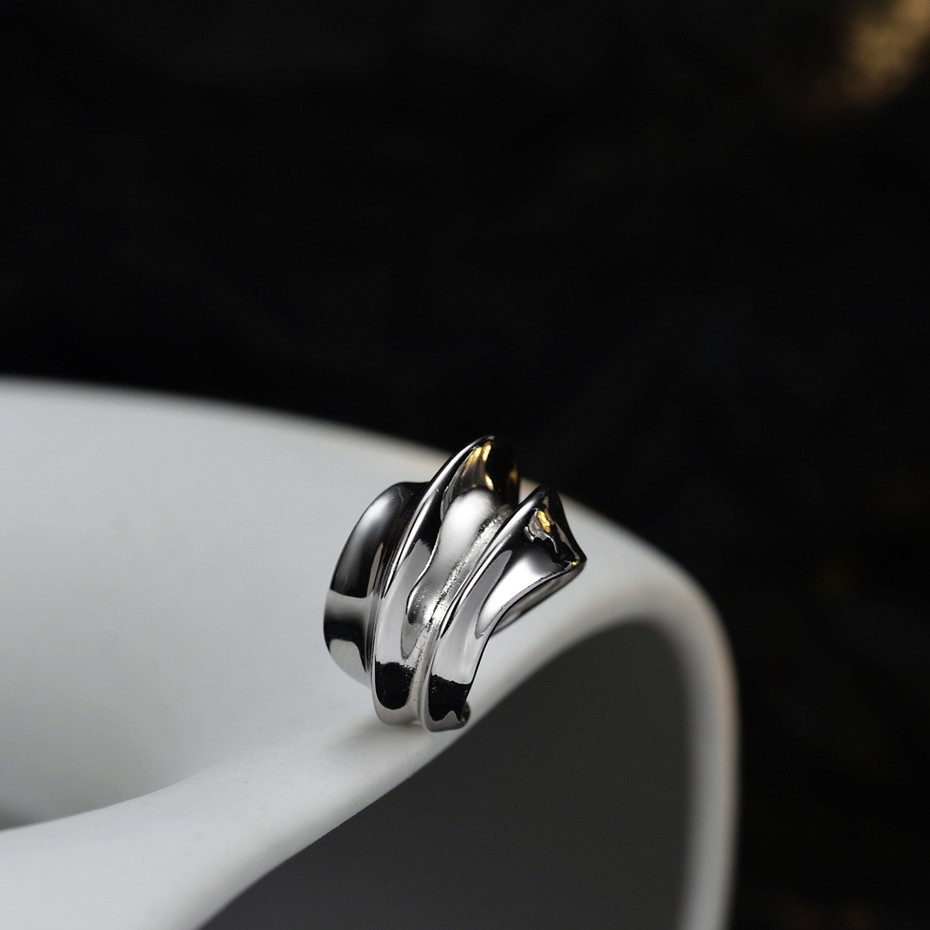 F.I.N.S-Clip de oreja geométri - Statement Earrings Oversized reseña y precio