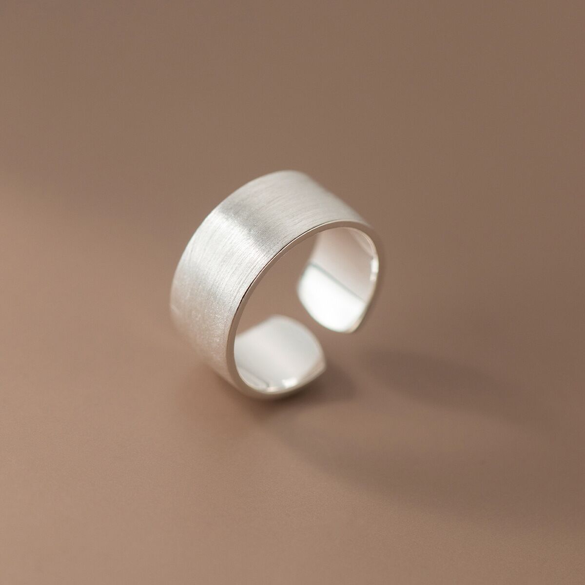 Anillos ajustables de trefilad - Women Accessories Drawing reseña y precio
